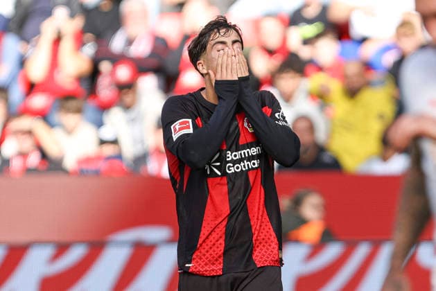 Afonso Moreira (Bayer 04 Leverkusen) gestikuliert, Gestik waehrend des Spiels der 1. Bundesliga zwischen Bayer 04 Leverkusen und RB Leipzig, BayArena am 20. September 2026 in Leverkusen, Deutschland. (Foto von Oliver Kaelke DeFodi Images) +++ Afonso Moreira (Bayer 04 Leverkusen) gestures during the Bundesliga match between Bayer 04 Leverkusen and RB Leipzig at BayArena on September 20, 2026 in Leverkusen, Germany. (Photo by Oliver Kaelke DeFodi Images) DFB DFL REGULATIONS PROHIBIT ANY USE OF PHOTOGRAPHS AS IMAGE SEQUENCES AND OR QUASI-VIDEO. (Photo by Oliver Kaelke DeFodi Images) -