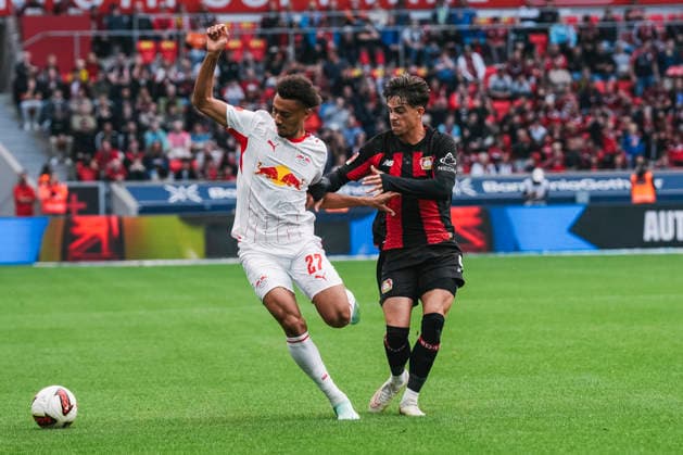 20.09.2026, xjmrgnx, Fussball 1.Bundesliga, Bayer 04 Leverkusen - RB Leipzig v.l. Zweikampf zwischen Tidiam Gomis (27, Leipzig) und Miguel Gutierrez (3, Leverkusen) (DFL DFB REGULATIONS PROHIBIT ANY USE OF PHOTOGRAPHS as IMAGE SEQUENCES and or QUASI-VIDEO) Leverkusen