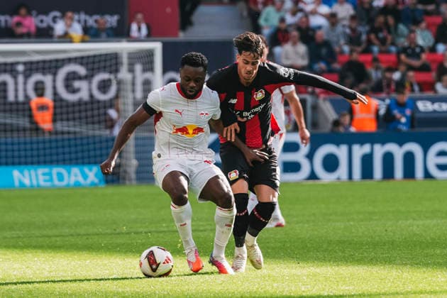 20.09.2026, xjmrgnx, Fussball 1.Bundesliga, Bayer 04 Leverkusen - RB Leipzig v.l. Zweikampf zwischen Ridle Baku (17, Leipzig) und Afonso Moreira (9, Leverkusen) (DFL DFB REGULATIONS PROHIBIT ANY USE OF PHOTOGRAPHS as IMAGE SEQUENCES and or QUASI-VIDEO) Leverkusen