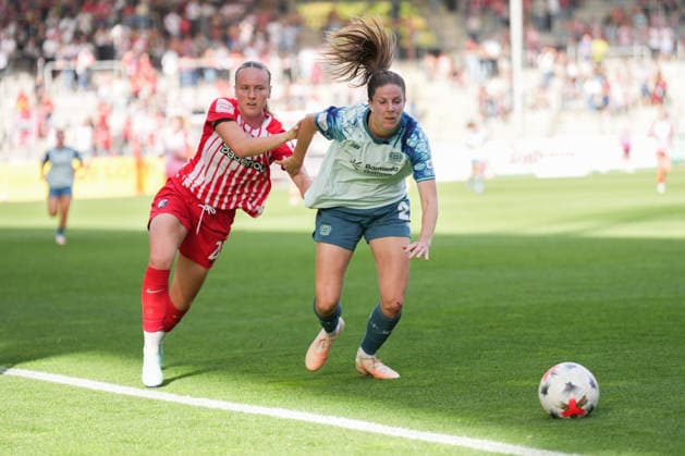 Google Pixel Frauen-Bundesliga: SC Freiburg vs. Bayer 04 Leverkusen, 20.09.2026 Zweikampf zwischen Lilla Turanyi (Bayer 04 Leverkusen, 24) und Luca-Emily Birkholz (SC Freiburg, 23) Google Pixel Frauen-Bundesliga: SC Freiburg vs. Bayer 04 Leverkusen, Dreisamstadion, 20.09.2026 DFB DFL REGULATIONS PROHIBIT ANY USE OF PHOTOGRAPHS AS IMAGE SEQUENCES AND OR QUASI-VIDEO. Copyright: xBEAUTIFULxSPORTS Boscox