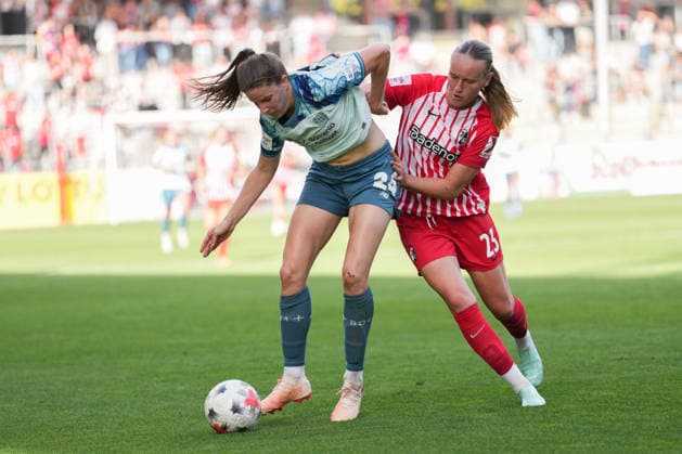 Google Pixel Frauen-Bundesliga: SC Freiburg vs. Bayer 04 Leverkusen, 20.09.2026 Zweikampf zwischen Lilla Turanyi (Bayer 04 Leverkusen, 24) und Luca-Emily Birkholz (SC Freiburg, 23) Google Pixel Frauen-Bundesliga: SC Freiburg vs. Bayer 04 Leverkusen, Dreisamstadion, 20.09.2026 DFB DFL REGULATIONS PROHIBIT ANY USE OF PHOTOGRAPHS AS IMAGE SEQUENCES AND OR QUASI-VIDEO. Copyright: xBEAUTIFULxSPORTS Boscox