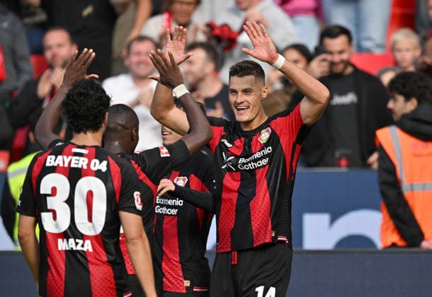 Jubel Patrik Schick r. (Bayer Leverkusen) nach seinem Tor zum 1:0, (l-r) Ibrahim Maza (Bayer Leverkusen), Moussa Diaby (Bayer Leverkusen), Fussball 1. Bundesliga, 4.Spieltag, Bayer 04 Leverkusen - RB Leipzig, am 20.09.2026 in Leverkusen Deutschland. DFL regulations prohibit any use of photographs as image sequences and or quasi-video Ã‚Â