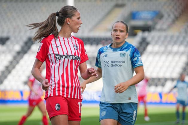 Fussball, Google Pixel Frauen-Bundesliga, 5. Spieltag, 2026 2027, SC Freiburg vs. Bayer 04 Leverkusen, 20.09.2026, Dreisamstadion, Freiburg, Paulina Platner (Bayer 04 Leverkusen, 06) Maj Schneider (SC Freiburg, 15) Freiburg Dreisamstadion Baden-Württemberg Deutschland Copyright: xFINLEYxMÖRCHx