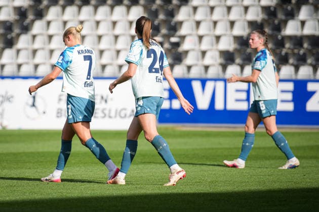 Fussball, Google Pixel Frauen-Bundesliga, 5. Spieltag, 2026 2027, SC Freiburg vs. Bayer 04 Leverkusen, 20.09.2026, Dreisamstadion, Freiburg, Cornelia Kramer (Bayer 04 Leverkusen, 07) Eigentor, Freiburg Dreisamstadion Baden-Württemberg Deutschland Copyright: xFINLEYxMÖRCHx