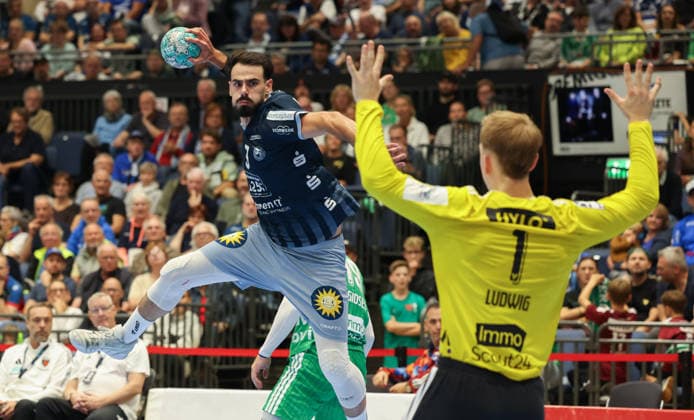 v.l. Gabriel da Rocha Viana (Bergischer HC 03), Lasse Ludwig (Füchse Berlin 01) GER, Bergischer HC vs. Fuechse Berlin, Handball, Opel Handball-Bundesliga, 5. Spieltag, Spielzeit 2026 2027, 20.09.2026 GER, Bergischer HC vs. Fuechse Berlin, Handball, Opel Handball-Bundesliga, 5. Spieltag, Spielzeit 2026 2027, 20.09.2026 Duesseldorf Copyright: xEibner-Pressefoto ThomasxStoeckex EP_TSR