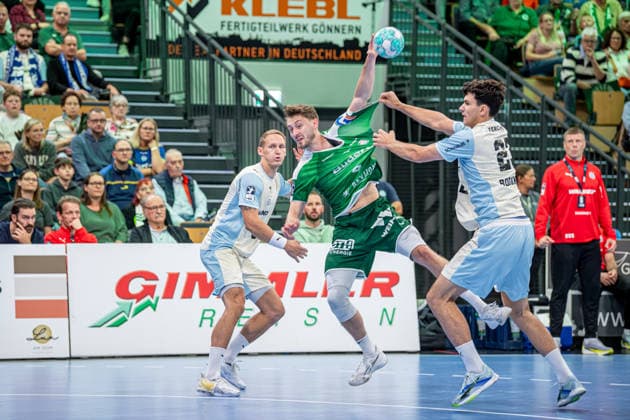 OPEL Handball Bundesliga; HSG Wetzlar - VfL Gummersbach, 20.09.26 Niklas Theiß (HSG Wetzlar, 9), Kristjan Horzen (VfL Gummersbach, 27), Å tepan Zeman (VfL Gummersbach, 66) OPEL Handball Bundesliga; HSG Wetzlar - VfL Gummersbach: Wetzlar, 20.09.26 Copyright: xBEAUTIFULxSPORTS Roeczeyx