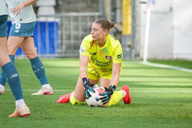 Fussball, Google Pixel Frauen-Bundesliga, 5. Spieltag, 2026 2027, SC Freiburg vs. Bayer 04 Leverkusen, 20.09.2026, Dreisamstadion, Freiburg, Rafaela Borggräfe Rafaela Borggraefe (Bayer 04 Leverkusen, 12) Freiburg Dreisamstadion Baden-Württemberg Deutschland Copyright: xFINLEYxMÖRCHx