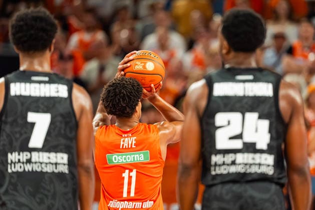 easyCredit BBL: Ratiopharm Ulm vs. MHP RIESEN Ludwigsburg ; 20.09.2026 Ulm, GERMANY - 20. September 2026: Meissa Faye (ratiopharm Ulm, 11) beim Freiwurf während dem Spiel zwischen der Ratiopharm Ulm und den MHP RIESEN Ludwigsburg am 1. Spieltag der easyCredit BBL in der ratiopharm Arena Ulm. Copyright: xBEAUTIFULxSPORTS Steinx