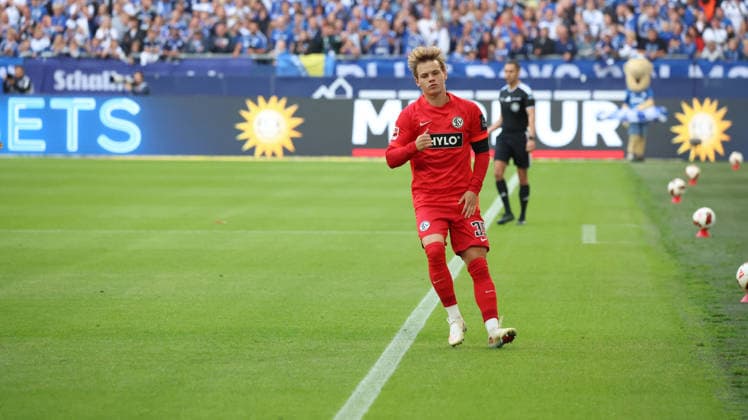 20.09.2026, xrekx, Fussball 1.Bundesliga, FC Schalke 04 - SV Elversberg v.l. Cole Campbell (SV 07 Elversberg) (DFL DFB REGULATIONS PROHIBIT ANY USE OF PHOTOGRAPHS as IMAGE SEQUENCES and or QUASI-VIDEO) Gelsenkirchen