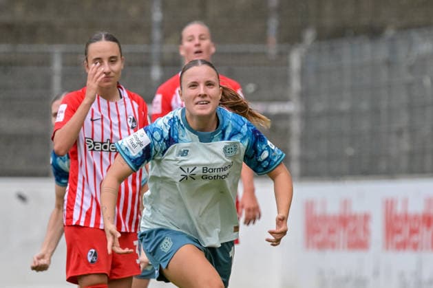 Jubel zum Tor zum 1:2 durch Estrella Merino (Bayer 04 Leverkusen Frauen, 10) GER, SC Freiburg vs Bayer 04 Leverkusen, Frauen-Fussball, Bundesliga, 5. Spieltag, Saison 2026 2027, 20.09.2026 DFB REGULATIONS PROHIBIT ANY USE OF PHOTOGRAPHS AS IMAGE SEQUENCES AND OR QUASI-VIDEO GER, SC Freiburg vs Bayer 04 Leverkusen, Frauen-Fussball, Bundesliga, 5. Spieltag, Saison 2026 2027, 20.09.2026 Freiburg Copyright: xEibner-Pressefotox EP_THS