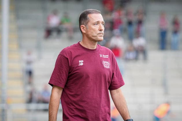 Fussball, Google Pixel Frauen-Bundesliga, 5. Spieltag, 2026 2027, SC Freiburg vs. Bayer 04 Leverkusen, 20.09.2026, Dreisamstadion, Freiburg, Roberto Pätzold Roberto Paetzold (Bayer 04 Leverkusen, Cheftrainer) Freiburg Dreisamstadion Baden-Württemberg Deutschland Copyright: xFINLEYxMÖRCHx