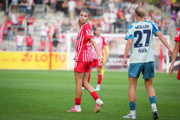 Fussball, Google Pixel Frauen-Bundesliga, 5. Spieltag, 2026 2027, SC Freiburg vs. Bayer 04 Leverkusen, 20.09.2026, Dreisamstadion, Freiburg, Borbala Vincze Borbala Vincze (SC Freiburg, 29) Freiburg Dreisamstadion Baden-Württemberg Deutschland Copyright: xFINLEYxMÖRCHx
