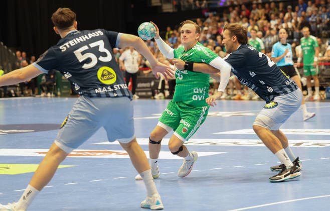 v.l. Sören Steinhaus (Bergischer HC 53), Tobias Grondahl (Füchse Berlin 15) ,Tom Bergner (Bergischer HC 28) GER, Bergischer HC vs. Fuechse Berlin, Handball, Opel Handball-Bundesliga, 5. Spieltag, Spielzeit 2026 2027, 20.09.2026 GER, Bergischer HC vs. Fuechse Berlin, Handball, Opel Handball-Bundesliga, 5. Spieltag, Spielzeit 2026 2027, 20.09.2026 Duesseldorf Copyright: xEibner-Pressefoto ThomasxStoeckex EP_TSR