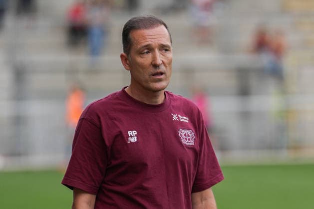 Google Pixel Frauen-Bundesliga: SC Freiburg vs. Bayer 04 Leverkusen, 20.09.2026 Roberto Pätzold (Bayer 04 Leverkusen, Trainer) Google Pixel Frauen-Bundesliga: SC Freiburg vs. Bayer 04 Leverkusen, Dreisamstadion, 20.09.2026 DFB DFL REGULATIONS PROHIBIT ANY USE OF PHOTOGRAPHS AS IMAGE SEQUENCES AND OR QUASI-VIDEO. Copyright: xBEAUTIFULxSPORTS Boscox