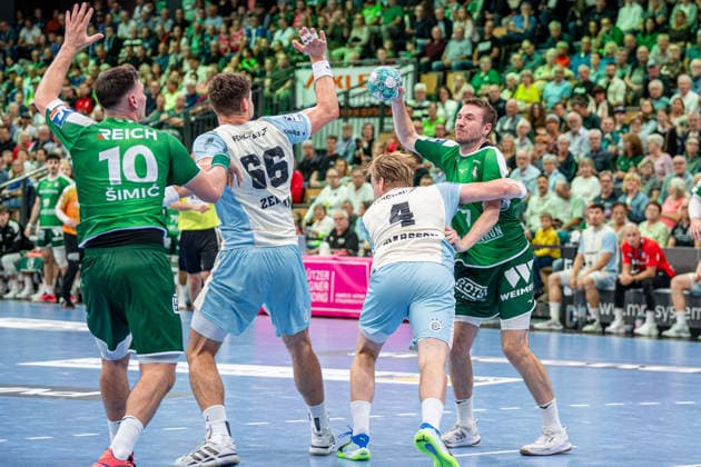 OPEL Handball Bundesliga; HSG Wetzlar - VfL Gummersbach, 20.09.26 Dominik Mappes (HSG Wetzlar, 7), Josip Simic (HSG Wetzlar, 10), Å tepan Zeman (VfL Gummersbach, 66), Ellidi Vidarsson (VfL Gummersbach, 4) OPEL Handball Bundesliga; HSG Wetzlar - VfL Gummersbach: Wetzlar, 20.09.26 Copyright: xBEAUTIFULxSPORTS Roeczeyx
