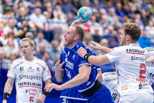 (L-R) Lenny Rubin (TBV Lemgo Lippe, 44) im Zweikampf mit Frieder Bandlow (HC Erlangen, 02) GER, TBV Lemgo Lippe vs. HC Erlangen, Handball, 1. Bundesliga, 5. Spieltag, Spielzeit 2026 2027, 20.09.2026 GER, TBV Lemgo Lippe vs. HC Erlangen, Handball, 1. Bundesliga, 5. Spieltag, Spielzeit 2026 2027, 20.09.2026 Lemgo Copyright: xEibner-Pressefoto JanxRollingerx EP_JSK