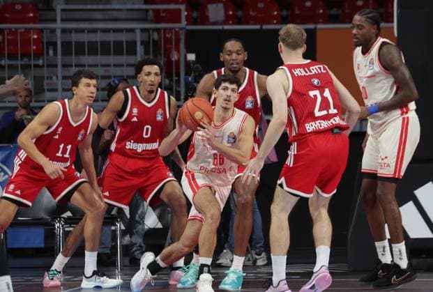 Eingekreist . . . Bambergs 66 HOCHSTADTER. Basketball, Bundesliga, Bayern Muenchen - Bamberg Baskets, am 20.09.2026 in Muenchen, Deutschland. Quelle Copyright Credit : Oryk HAIST