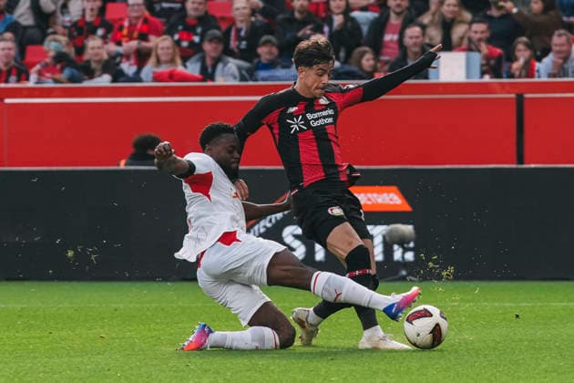 20.09.2026, xjmrgnx, Fussball 1.Bundesliga, Bayer 04 Leverkusen - RB Leipzig v.l. Zweikampf zwischen Ridle Baku (17, Leipzig) und Afonso Moreira (9, Leverkusen) (DFL DFB REGULATIONS PROHIBIT ANY USE OF PHOTOGRAPHS as IMAGE SEQUENCES and or QUASI-VIDEO) Leverkusen