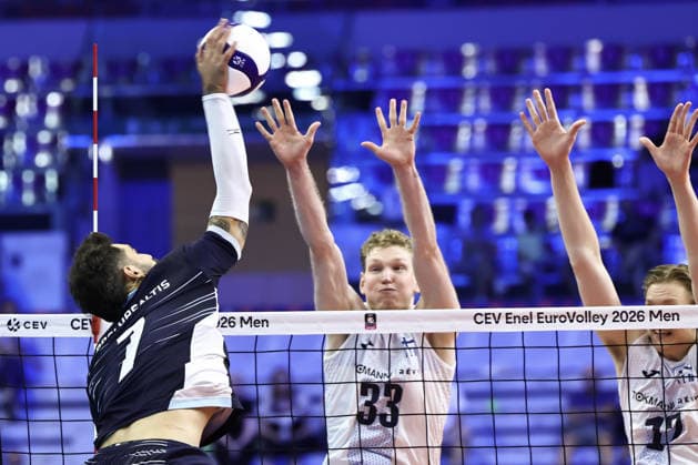 Sport Bilder des Tages IPA88765274 - 7 Athanasios Protopsaltis (Greece) during the round of 16 of the CEV Enel EuroVolley 2026 match between Finland and Greece at PalaVela, Turin, Italy, on September 20, 2026, during the Finland vs. Greece match, CEV EuroVolley Men’s match in Turin, Italy, September 20, 2026  Copyright: xValerioxOrigo IPAxSportx xx IPA88765274