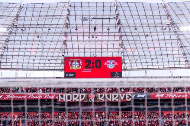 20.09.2026, Fussball, 4. Spieltag der 1. Fussball Bundesliga, Bayer 04 Leverkusen - RB Leipzig. Anzeigetafel mit dem Endstand von 2:0. Leverkusen BayArena NRW Deutschland xRHR-FOTO DEx Copyright: DennisxEwert RHR-FOTOx RHR-FOTO DE