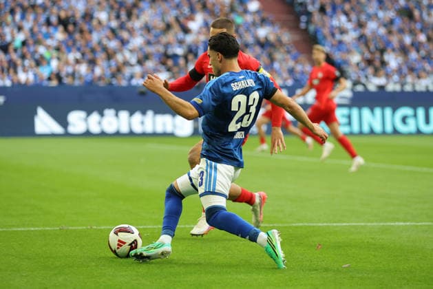 Soufiane El-Faouzi (FC Schalke 04) beim Spiel der 1. Bundesliga (Saison 2026 27) FC Schalke 04 - SV Elversberg - Copyright: Thomas Pakusch