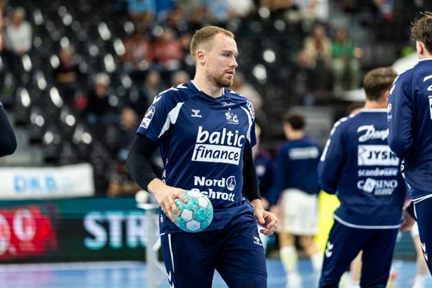 Opel HBL: SG Flensburg-Handewitt vs Handball Club Hamburg; 20.09.26 Simon Pytlick (Nr.02, SG Flensburg-Handewitt beim Warm Up Opel HBL: SG Flensburg-Handewitt vs Handball Club Hamburg, GGW Arena am 20.09.26 Copyright: xBEAUTIFULxSPORTS MarioxM.xKobergx
