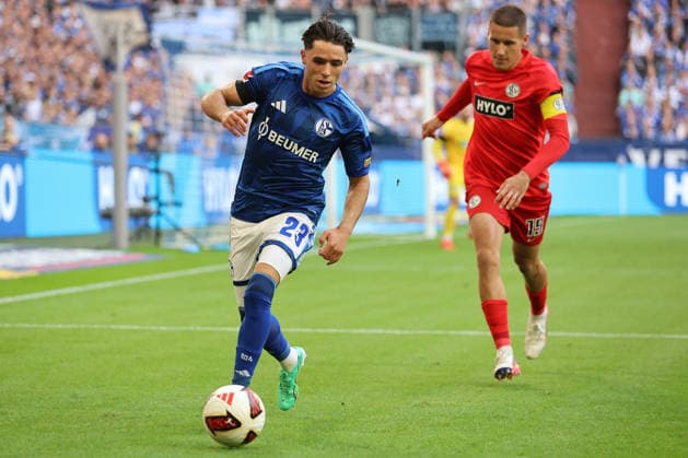 Soufiane El-Faouzi (FC Schalke 04) beim Spiel der 1. Bundesliga (Saison 2026 27) FC Schalke 04 - SV Elversberg - Copyright: Thomas Pakusch