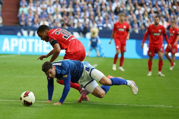 Robin Gosens (FC Schalke 04) beim Spiel der 1. Bundesliga (Saison 2026 27) FC Schalke 04 - SV Elversberg - Copyright: Thomas Pakusch