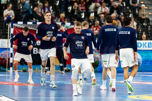 Opel HBL: SG Flensburg-Handewitt vs Handball Club Hamburg; 20.09.26 Team Handball Club Hamburg beim Warm Up Opel HBL: SG Flensburg-Handewitt vs Handball Club Hamburg, GGW Arena am 20.09.26 Copyright: xBEAUTIFULxSPORTS MarioxM.xKobergx