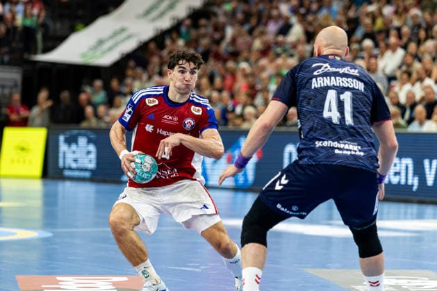 Opel HBL: SG Flensburg-Handewitt vs Handball Club Hamburg; 20.09.26 Elias Kofler (Nr.06, Handball Club Hamburg) gegen Arnar Freyr Arnarsson (Nr.41, SG Flensburg-Handewitt) Opel HBL: SG Flensburg-Handewitt vs Handball Club Hamburg, GGW Arena am 20.09.26 Copyright: xBEAUTIFULxSPORTS MarioxM.xKobergx