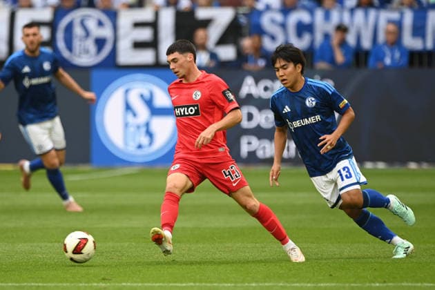 Felix KEIDEL (Elversberg) gegen Satoshi TANAKA (GE) Aktion, Zweikampf, FC Schalke 04 - SV 07 Elversberg Fussball 1. Bundesliga, 3.Spieltag, matchday3, Spieltag3, am 20.09.2026 in der Veltins-Arena Gelsenkirchen Deutschland. DFL regulations prohibit any use of photographs as image sequences and or quasi-video Â
