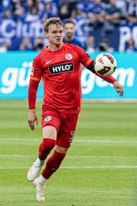 1. Bundesliga: FC Schalke 04 - SV Elversberg; 20.09.2026 Cole Campbell (SV Elversberg, 39) 1. Fußball Bundesliga 4.Spieltag: FC Schalke 04 - SV Elversberg; Veltins Arena, Gelsenkirchen; 20.09.2026 DFL regulations prohibit any use of photographs as image sequences and or quasi video. Copyright: xBEAUTIFULxSPORTS Buriakovx