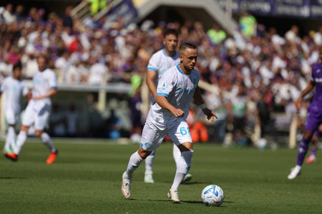 Serie A football match 2025 26 season: Fiorentina vs. Napoli Stanislav Lobotka of SSC Napoli During the 2026 27 Italian Serie A football match between AC Fiorentina and SSC Napoli, held on September 20, 2026, at the Artemio Franchi Stadium in Florence. Firenze stadio Artemio Franchi Toscana ITALIA Copyright: xFABIOxSASSOxFabioxSassox 2L8A4765