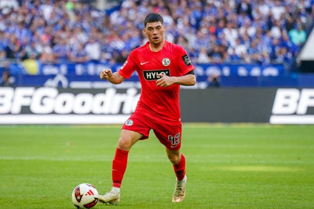 Deutschland: Fussball Bundesliga 2026 - 2027, 4. Spieltag - FC Schalke 04 vs SV Elversberg - Veltins-Arena (Gelsenkirchen): Felix Keidel (SV Elversberg, 43) Copyright: xJOERANxSTEINSIEKx