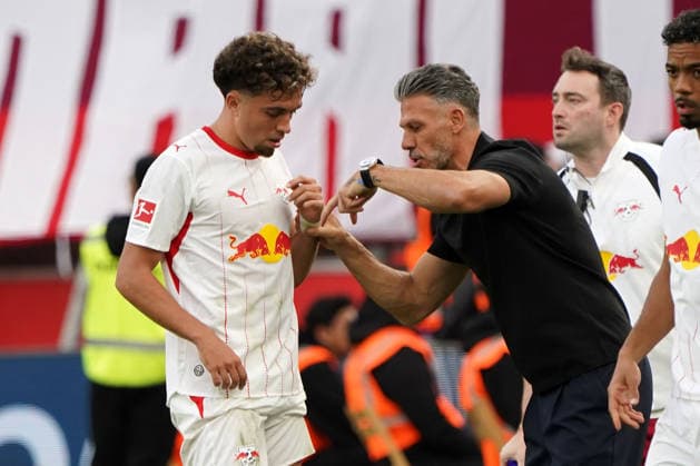 Leverkusen Fussball, 1.BL saison 2026 2027 Bayer 04 Leverkusen vs RB Leipzig, 20.09.2026, Bayarena Leverkusen Neil El Aynaoui, Martin Demichelis trainer RB Leipzig, Argentinien Aktion, Einzelbild