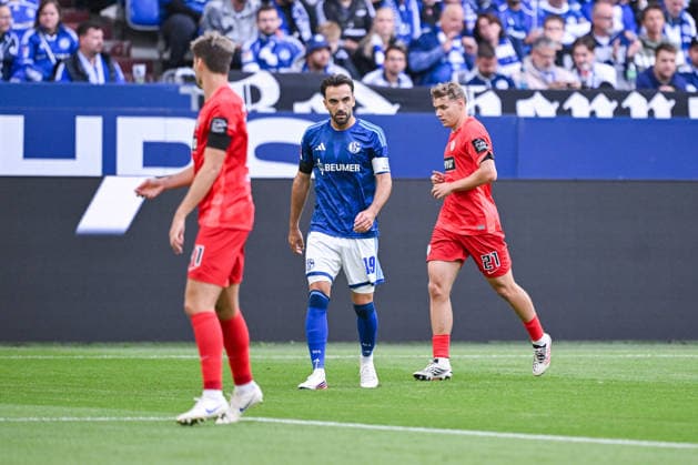 20.09.2026, Fussball, Saison 2026 2027, Bundesliga, FC Schalke 04 - SV Elversberg, Kenan Karaman (FC Schalke 04) xRHR-FOTO YYx Copyright: KROEGER RHR-FOTOx RHR-FOTO YY