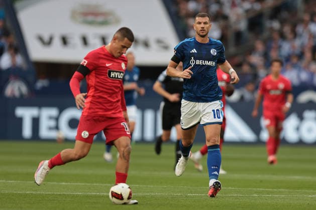 Edin Dzeko (FC Schalke 04) beim Spiel der 1. Bundesliga (Saison 2026 27) FC Schalke 04 - SV Elversberg - Copyright: Thomas Pakusch