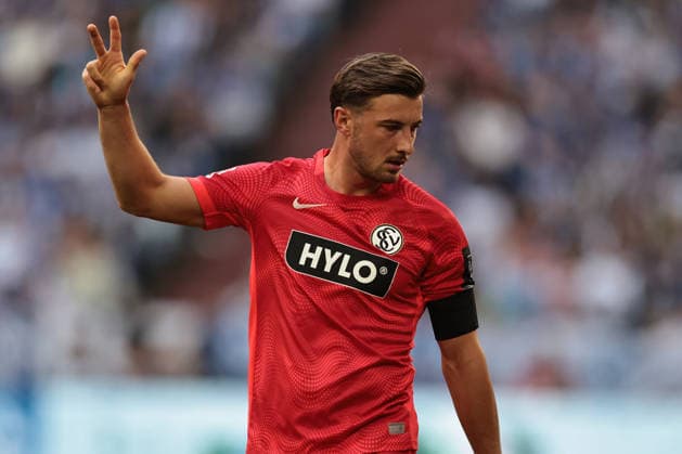 Lukas Petkov (SV 07 Elversberg) beim Spiel der 1. Bundesliga (Saison 2026 27) FC Schalke 04 - SV Elversberg - Copyright: Thomas Pakusch