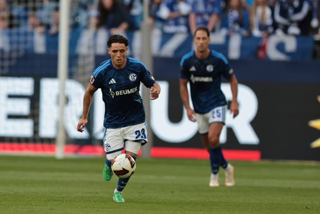 Soufiane El-Faouzi (FC Schalke 04) beim Spiel der 1. Bundesliga (Saison 2026 27) FC Schalke 04 - SV Elversberg - Copyright: Thomas Pakusch