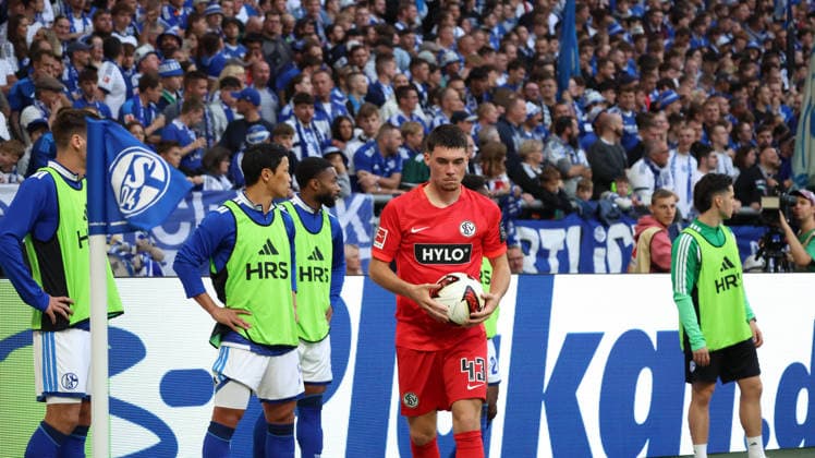 20.09.2026, xrekx, Fussball 1.Bundesliga, FC Schalke 04 - SV Elversberg v.l. Felix Keidel (SV 07 Elversberg) (DFL DFB REGULATIONS PROHIBIT ANY USE OF PHOTOGRAPHS as IMAGE SEQUENCES and or QUASI-VIDEO) Gelsenkirchen