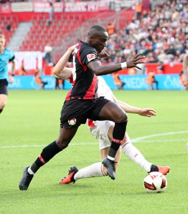 20.09.2026; Fussball; GER; Saison 2026 2027 ; 1.Bundesliga; 4.Spieltag. : Bayer 04 Leverkusen --- RB Leipzig : Moussa Diaby (19 B04) kann gerade noch gestoppt werden. DFL REGULATIONS PROHIBIT ANY USE OF PHOTOGRAPHS AS IMAGE SEQENCES AND OR QUASI-VIDEO. 1.Fussball-Bundesliga : 20.09.2026 Fussball; GER; Saison 2026 2027 ; 1.Bundesliga; 4. Spieltag. Bayer 04 Leverkusen--RB Leipzig :