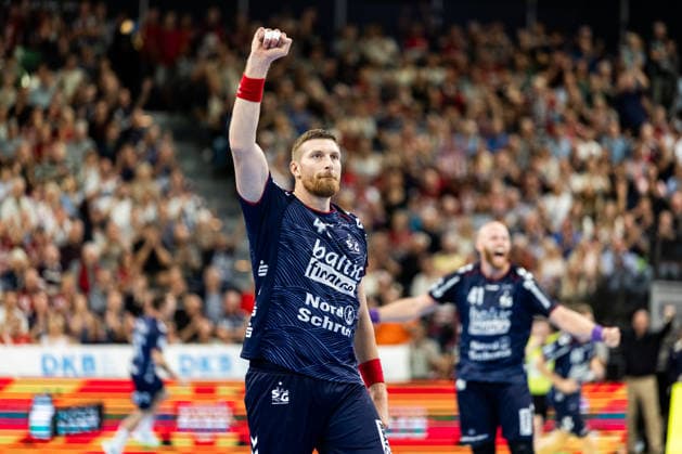 Opel HBL: SG Flensburg-Handewitt vs Handball Club Hamburg; 20.09.26 Jubel Torjubel bei Blaz Blagotinsek (Nr.43, SG Flensburg-Handewitt) Opel HBL: SG Flensburg-Handewitt vs Handball Club Hamburg, GGW Arena am 20.09.26 Copyright: xBEAUTIFULxSPORTS MarioxM.xKobergx