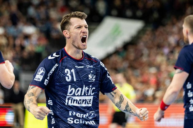 Opel HBL: SG Flensburg-Handewitt vs Handball Club Hamburg; 20.09.26 Jubel Torjubel bei Emil Jakobsen (Nr.31, SG Flensburg-Handewitt) Opel HBL: SG Flensburg-Handewitt vs Handball Club Hamburg, GGW Arena am 20.09.26 Copyright: xBEAUTIFULxSPORTS MarioxM.xKobergx