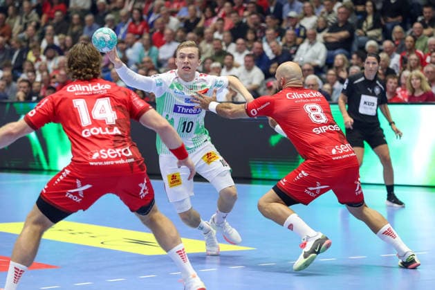 20.09.2026, xgox, Handball - Opel HBL MT Melsungen - SC Magdeburg emspor, v.l. Gisli Thorgeir Kristjansson (Magdeburg, 10), Adrian Sipos (Melsungen, 8) zweikampf, Duell, Kampf, tackle Kassel