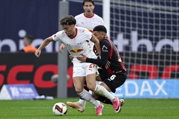 LEVERKUSEN - (lr) Neil el Aynaoui of RB Leipzig, Ezequiel Fernandez of Bayer 04 Leverkusen during the match between Bayer 04 Leverkusen and RB Leipzig at the Bay Arena on 20 September 2026 in Leverkusen, Germany. ANP Bundesliga 2026 27 xVIxANPxSportx xGerritxvanxKeulenxIVx 569419499 originalFilename: 569419499.jpg
