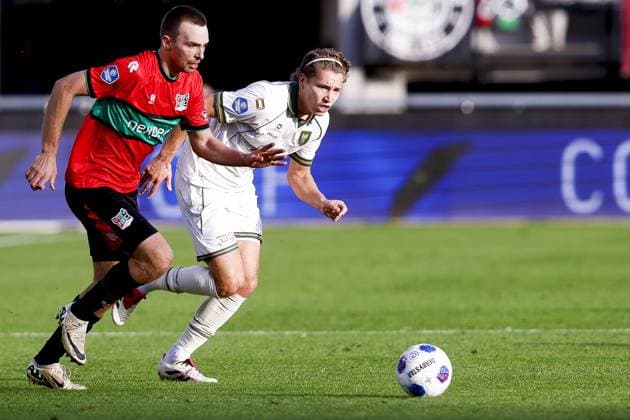 NIJMEGEN , 20-09-2026 , Stadium De Goffert , season 2026 2027 , Dutch Eredivisie football . match between NEC Nijmegen and Go Ahead Eagles, Final result 1-1, Picture shows NEC Nijmegen player Darko Nejasmic GA Eagles player Evert Linthorst NEC - Go Ahead Eagles  x207331489x Copyright: