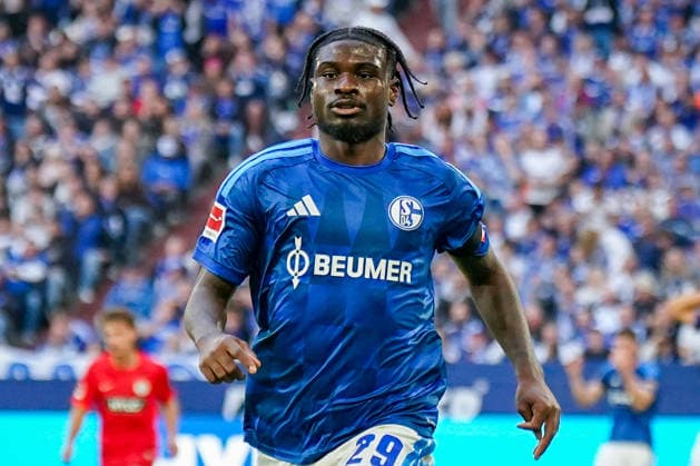Deutschland: Fussball Bundesliga 2026 - 2027, 4. Spieltag - FC Schalke 04 vs SV Elversberg - Veltins-Arena (Gelsenkirchen): Eric Junior Dina Ebimbe (FC Schalke 04, 29) Mimik, Gesichtsausdruck, Emotion Copyright: xJOERANxSTEINSIEKx