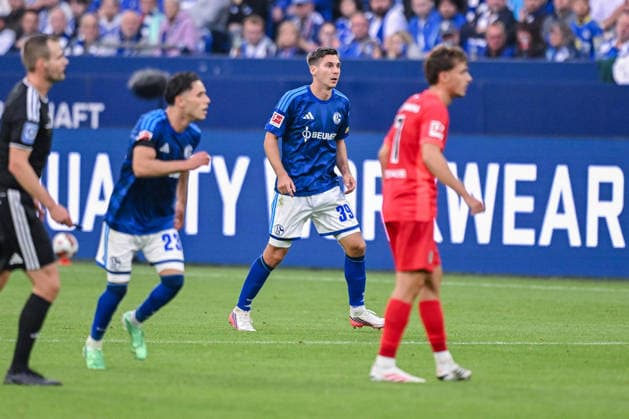 20.09.2026, Fussball, Saison 2026 2027, Bundesliga, FC Schalke 04 - SV Elversberg, Maximilian Wöber (FC Schalke 04) xRHR-FOTO YYx Copyright: KROEGER RHR-FOTOx RHR-FOTO YY