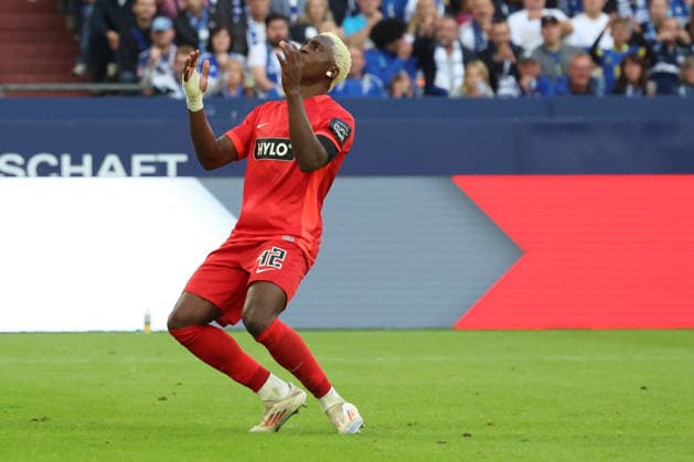 20.09.2026, xrekx, Fussball 1.Bundesliga, FC Schalke 04 - SV Elversberg v.l. David Mokwa (SV 07 Elversberg) enttaeuscht, enttäuscht, schaut enttaeuscht, niedergeschlagen, disappointed (DFL DFB REGULATIONS PROHIBIT ANY USE OF PHOTOGRAPHS as IMAGE SEQUENCES and or QUASI-VIDEO) Gelsenkirchen