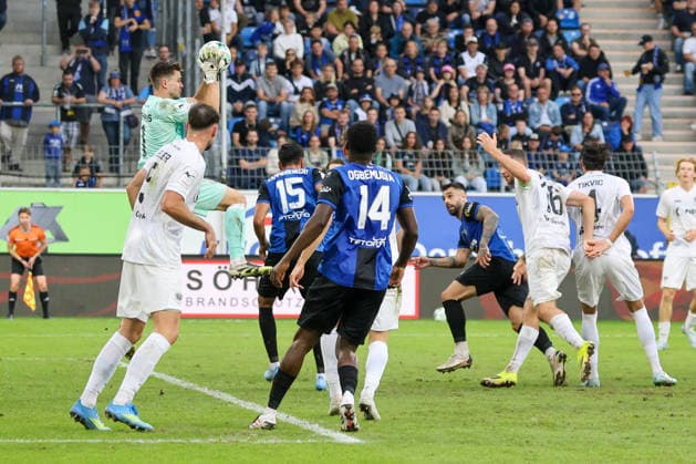 Morten Behrens (SC Preußen Münster, 1) hält den Ball, Strafraumszene Fussball: 3. Liga, 7. Spieltag, SV Waldhof Mannheim vs. SC Preußen Münster am 20.09.2026 in Mannheim (Carl-Benz-Stadion), Deutschland 2026 Franz Reindel Mannheim Carl-Benz-Stadion Deutschland Copyright: xFranzxReindelx